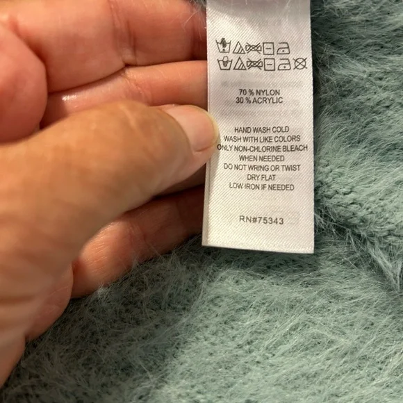 If it Were Me Fuzzy Oversized Sweater - Light Green Mint Size L Super Soft - Picture 6 of 7